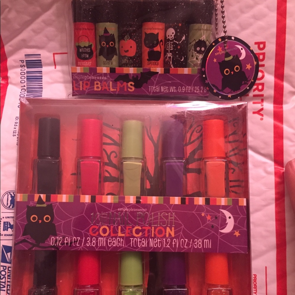 Simple Pleasures Halloween Nail Lip bundle set